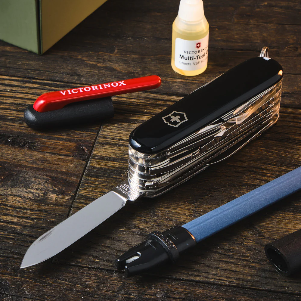 SAK_1-6795-3_Main-Blade-Open.jpg